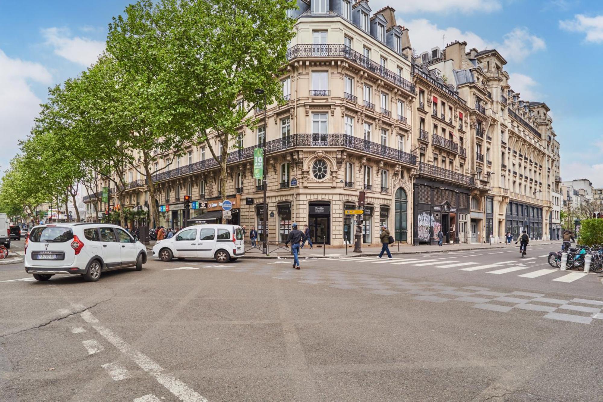 Center Of By Prestige * Parijs