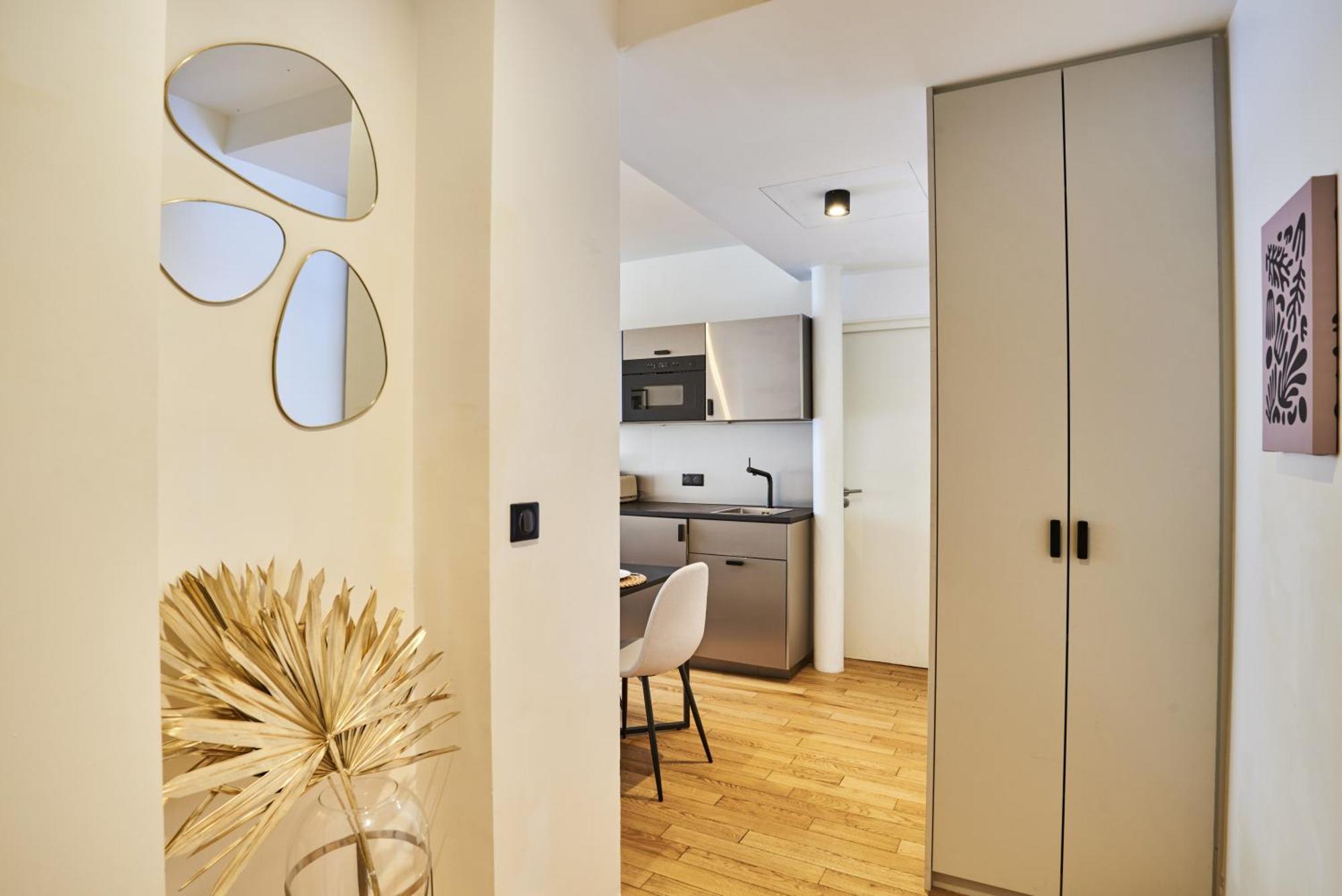 Center Of By Prestige Appartement