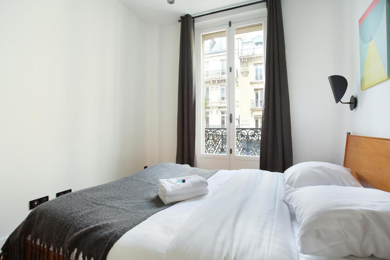 Center Of By Prestige * Parijs